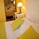 Le Gouverneur Hotel