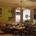 Le Gouverneur Hotel