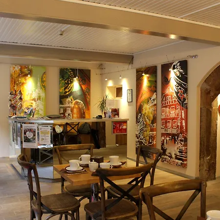 Le Gouverneur 3*