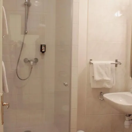 Hotel Le Gouverneur 3*